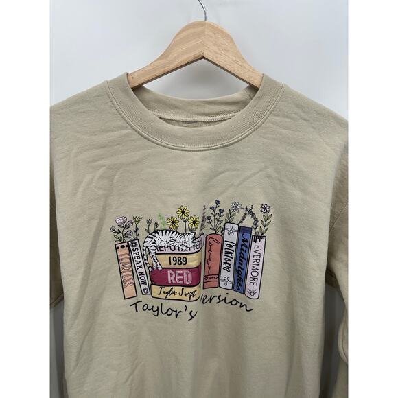 Taylor Swift Taylors Version Albums As Books Crewneck Sweatshirt Cream Size S/M - Picture 4 of 7
